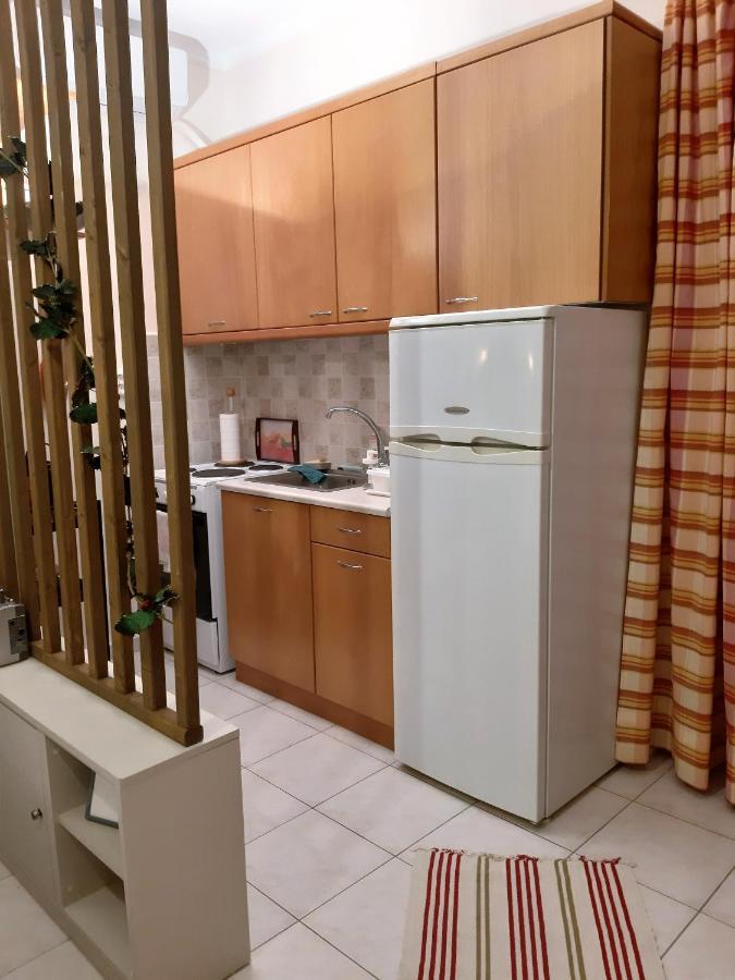 Όμορφο Studio Στην Πόλη Πάτρα Esterno foto