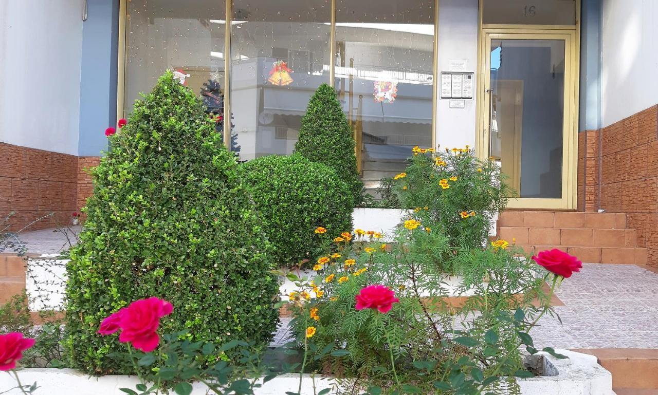 Όμορφο Studio Στην Πόλη Πάτρα Esterno foto