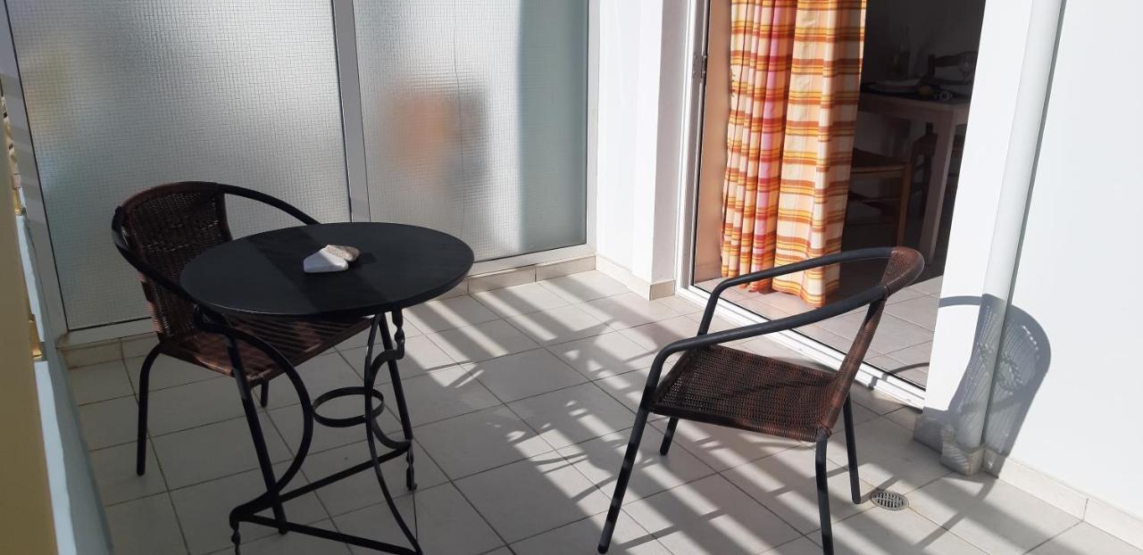 Όμορφο Studio Στην Πόλη Πάτρα Esterno foto
